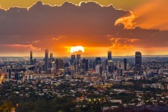 《Sunrising From Brisbane》      獲Honour獎     作者：田利平
