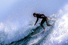 《Brave  Surfer》      獲Merit獎     作者：吴子明