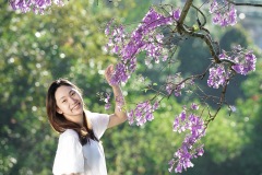 《比美》      獲Merit獎     作者：李夏