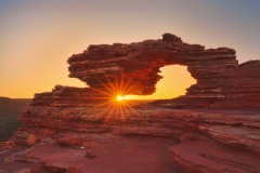 《Natural Window》      獲Merit獎     作者：杨晓红 (A组)