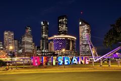 《Brisbane City2》      獲Honour獎     作者：田利平 (AB组)
