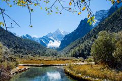 《autumn scenery in the mountains》      獲Honour獎     作者：曹蕾 (AB组)