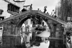 《Riverside Life in Jiangnan China》    获Merit奖     作者：刘加明（B组）