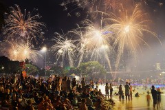《Light Up Streets Beach》   获Honour奖   作者：黎文龙（AB组）